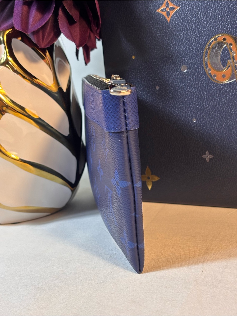 Louis Vuitton Cobalt Discovery Pouch - Picture 4 of 14